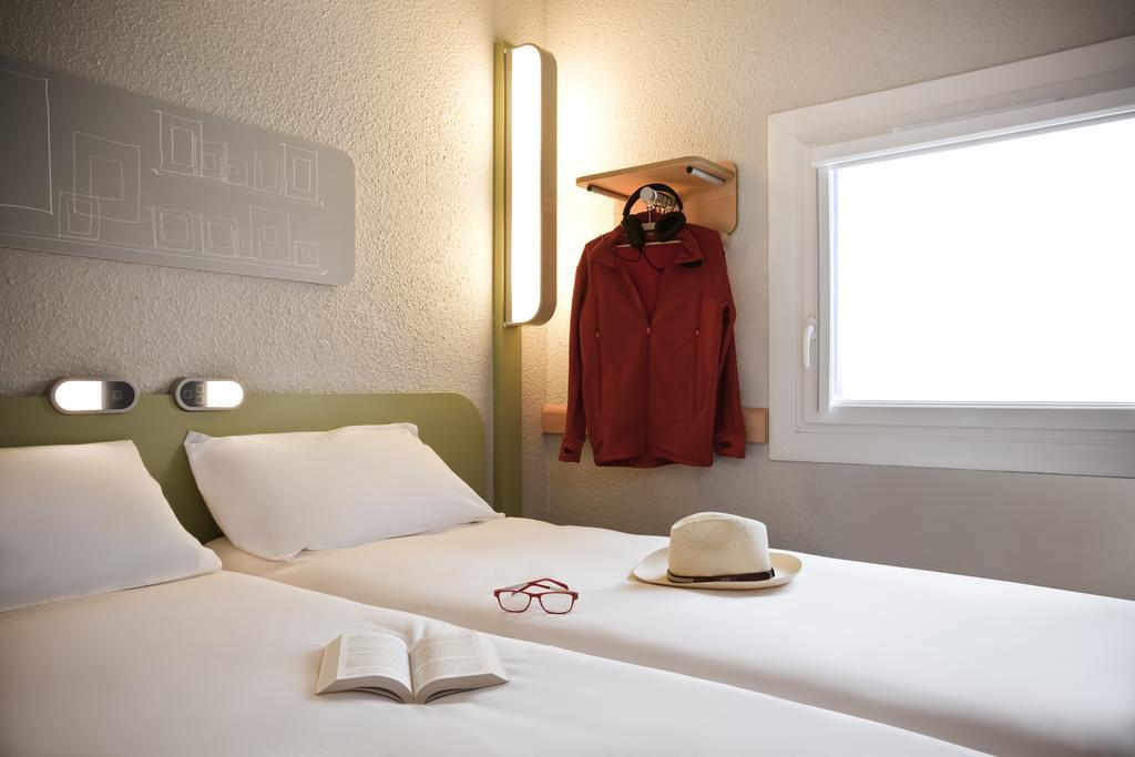 Ibis Budget Valenciennes Petite-Foret Ngoại thất bức ảnh