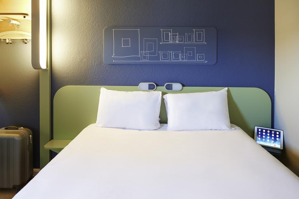 Ibis Budget Valenciennes Petite-Foret Ngoại thất bức ảnh