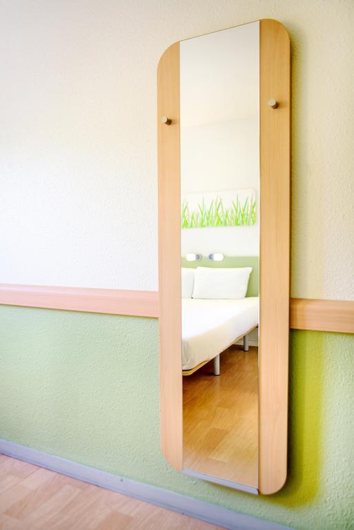 Ibis Budget Valenciennes Petite-Foret Ngoại thất bức ảnh